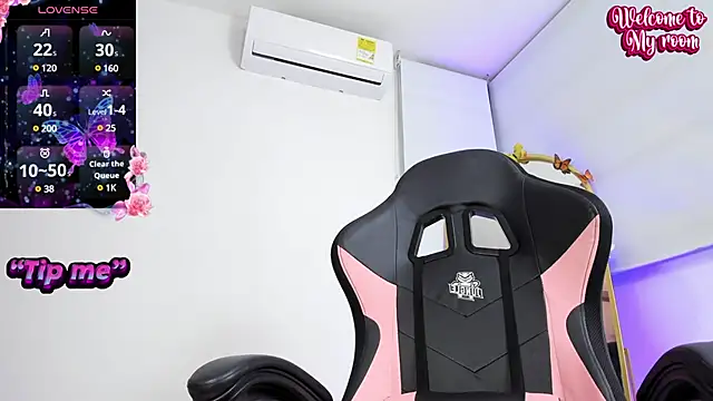 SheilaSmiith online show from March 2025 04:04:01 AM