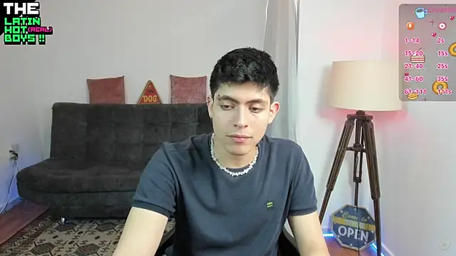 MyLatinHotBoys online show from December 2024 12:39:02 PM