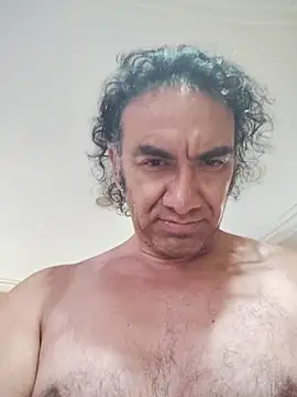 Snapshot of jaguardragon chatting on November 2025 09:52:01 AM jaguardragon online show from November 2025 09:52:01 AM