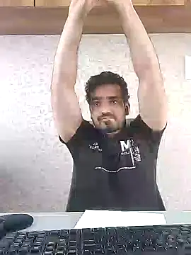 indianguy89 online show from December 2024 05:10:02 AM