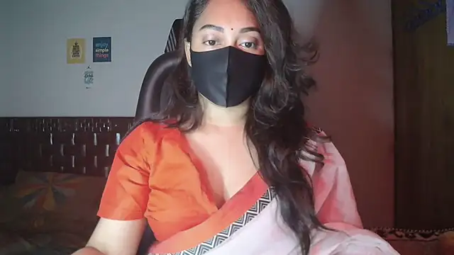 Most-Beautiful-Queen online show from November 2025 07:24:02 PM