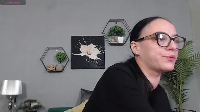 IzabelllNoir online show from March 2026 08:31:01 AM