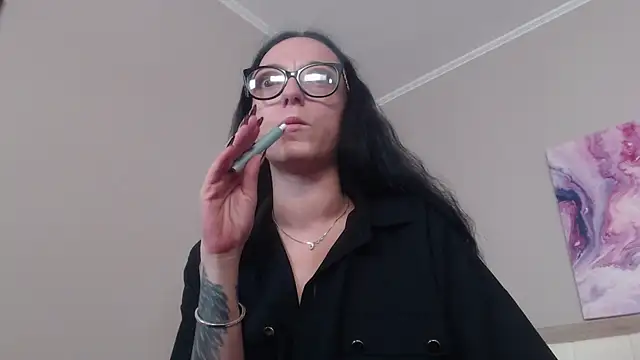 Snapshot of IzabelllNoir chatting on July 2026 03:52:01 AM IzabelllNoir online show from July 2026 03:52:01 AM