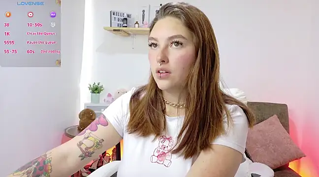 Snapshot of aaaaamy_1 chatting on March 2025 09:06:02 PM aaaaamy 1 online show from March 2025 09:06:02 PM