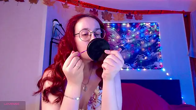 Snapshot of VanessaLincum chatting on November 2025 07:29:02 AM VanessaLincum online show from November 2025 07:29:02 AM