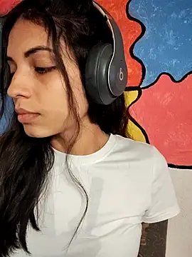 Snapshot of Anifer chatting on January 2025 04:21:02 PM Anifer online show from January 2025 04:21:02 PM