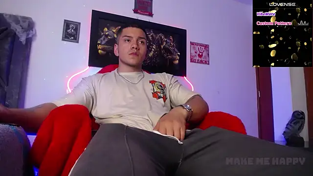 Snapshot of Marc__Waatson chatting on September 2025 02:17:01 AM Marc  Waatson online show from September 2025 02:17:01 AM