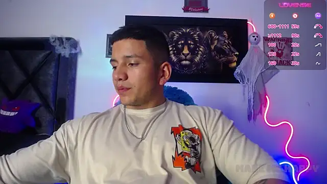 Snapshot of Marc__Waatson chatting on October 2025 11:49:01 PM Marc  Waatson online show from October 2025 11:49:01 PM