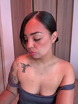 Snapshot of Sara_LipsX chatting on July 2026 09:43:02 PM Sara LipsX online show from July 2026 09:43:02 PM