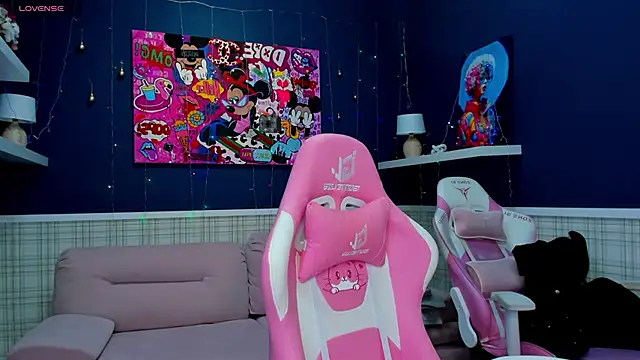 Snapshot of Angel_Sapphire_ chatting on December 2024 08:34:02 AM Angel Sapphire online show from December 2024 08:34:02 AM