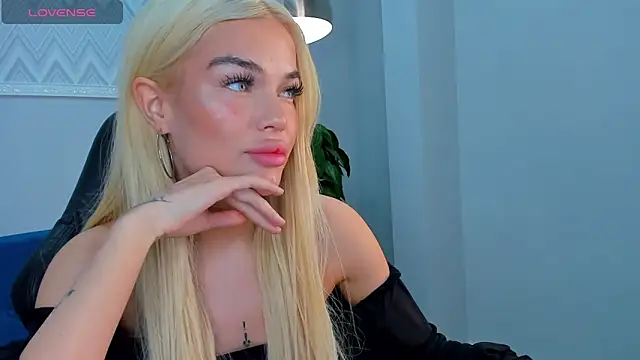 Snapshot of Angel_Sapphire_ chatting on March 2025 03:37:02 PM Angel Sapphire online show from March 2025 03:37:02 PM