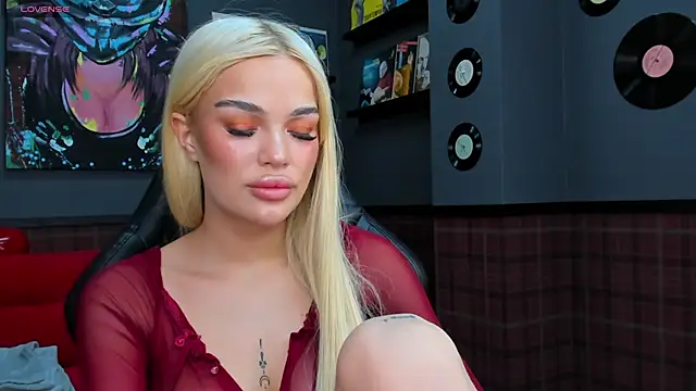 Snapshot of Angel_Sapphire_ chatting on March 2025 09:55:01 AM Angel Sapphire online show from March 2025 09:55:01 AM