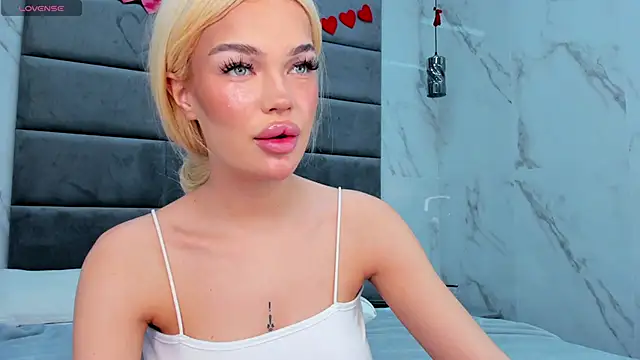 Snapshot of Angel_Sapphire_ chatting on March 2025 08:45:01 AM Angel Sapphire online show from March 2025 08:45:01 AM