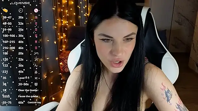 Mary   Moore online show from December 2024 08:09:02 AM