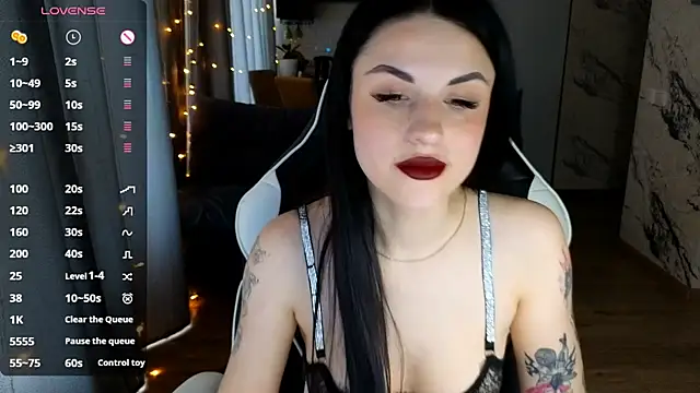 Mary   Moore online show from March 2025 05:25:01 AM