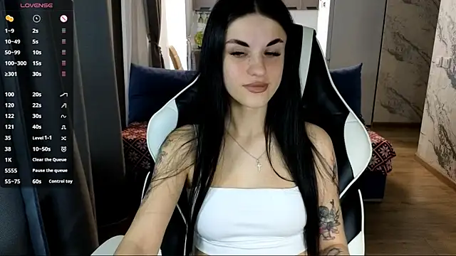 Mary   Moore online show from November 2025 07:52:01 AM