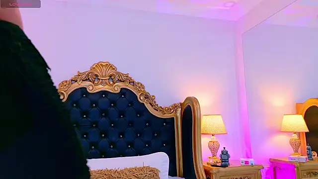 AdelinaVans online show from January 2026 11:36:01 AM