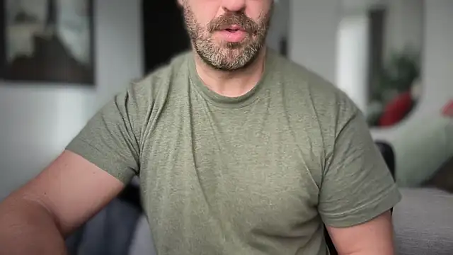 Mr Beef online show from November 2025 09:30:01 AM