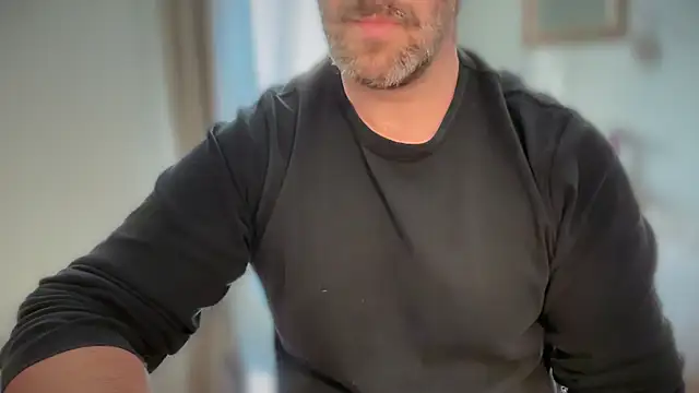 Mr Beef online show from December 2025 02:35:01 PM