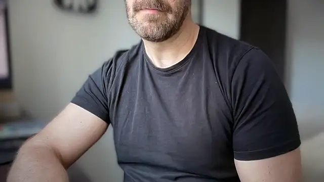 Mr Beef online show from April 2026 08:17:01 AM