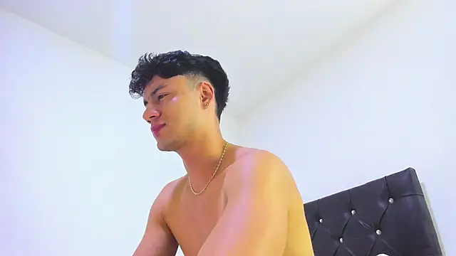 Sebastian-Dash online show from February 2025 06:18:02 AM