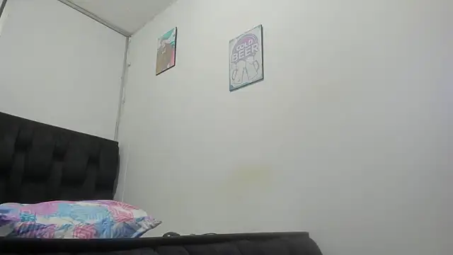 Snapshot of Brenda_Smith69 chatting on June 2026 01:51:02 AM Brenda Smith69 online show from June 2026 01:51:02 AM