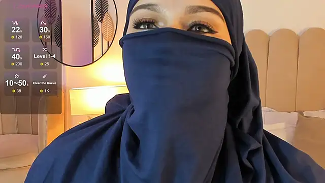 anna-henao online show from February 2025 04:58:01 PM