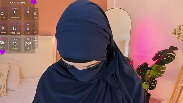 anna-henao online show from September 2025 07:06:02 PM