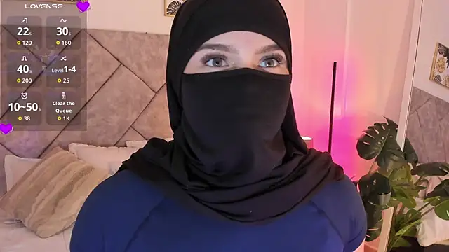 anna-henao online show from October 2025 07:25:02 PM