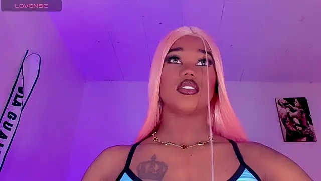 Snapshot of naomy__xx chatting on October 2025 08:02:02 PM naomy xx online show from October 2025 08:02:02 PM