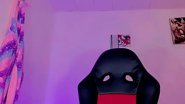 Snapshot of naomy__xx chatting on October 2025 03:18:01 AM naomy xx online show from October 2025 03:18:01 AM