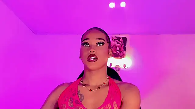 Snapshot of naomy__xx chatting on November 2025 02:54:01 PM naomy xx online show from November 2025 02:54:01 PM