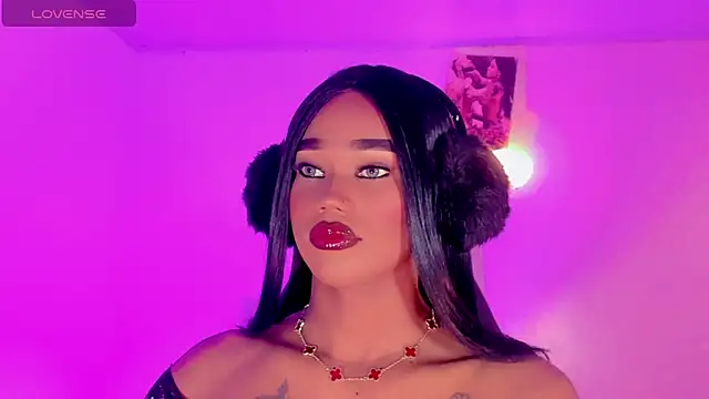 Snapshot of naomy__xx chatting on November 2025 03:17:02 AM naomy xx online show from November 2025 03:17:02 AM