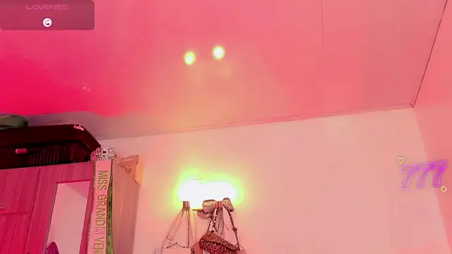 naomy  xx online show from June 2026 03:15:02 AM