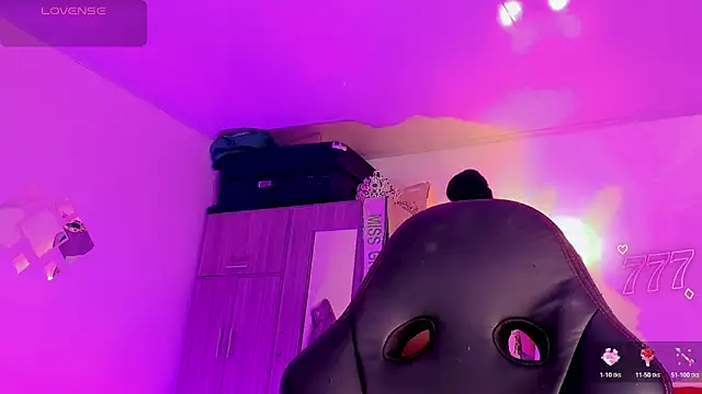naomy  xx online show from June 2026 02:21:02 AM