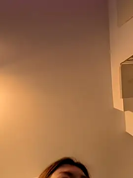 Snapshot of divine_eve chatting on November 2025 03:32:02 PM divine eve online show from November 2025 03:32:02 PM