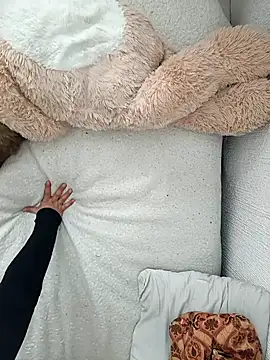 Derry Cooper online show from March 2025 11:09:02 PM