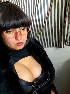 Derry Cooper online show from March 2026 06:47:02 PM