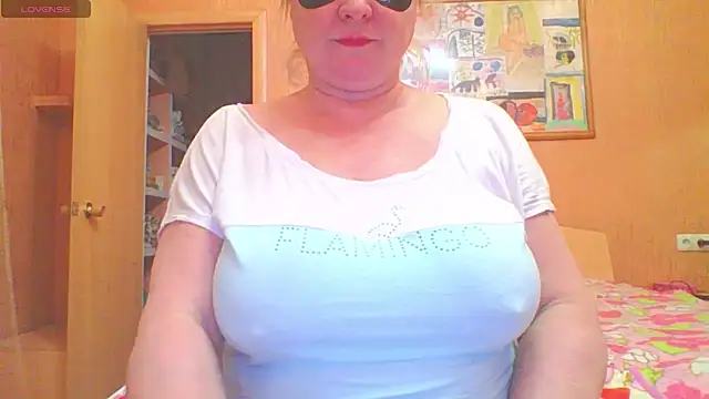 mira robinsonnn online show from February 2026 10:47:02 PM