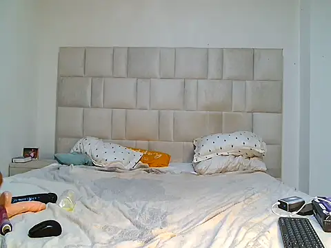 Snapshot of star_gurl chatting on November 2025 05:48:02 PM star gurl online show from November 2025 05:48:02 PM