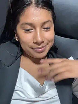 Snapshot of LinnaGardenia chatting on December 2024 10:52:02 PM LinnaGardenia online show from December 2024 10:52:02 PM