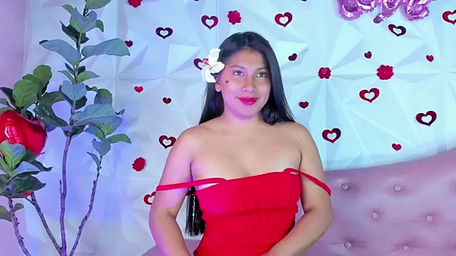 Snapshot of LinnaGardenia chatting on February 2025 02:02:01 PM LinnaGardenia online show from February 2025 02:02:01 PM