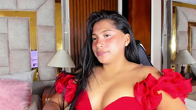 LinnaGardenia online show from April 2026 07:58:02 PM