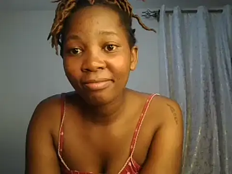 Snapshot of Petitiebooty chatting on March 2025 11:30:02 AM Petitiebooty online show from March 2025 11:30:02 AM