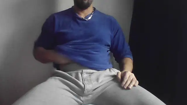 Snapshot of fl3xxx1 chatting on December 2025 10:35:01 AM fl3xxx1 online show from December 2025 10:35:01 AM