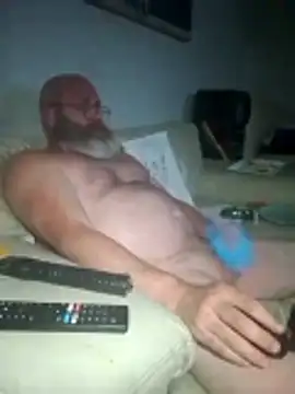 iambradz online show from November 2025 03:07:02 PM