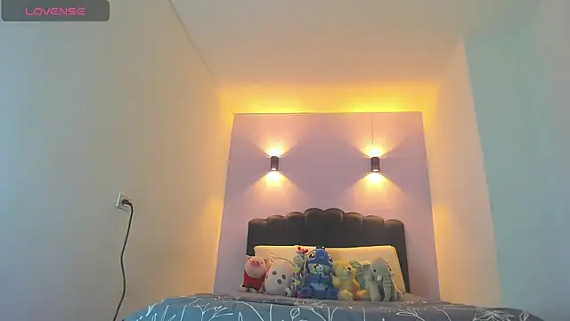 Snapshot of Sofia_Clauss_ chatting on December 2025 03:13:01 AM Sofia Clauss online show from December 2025 03:13:01 AM