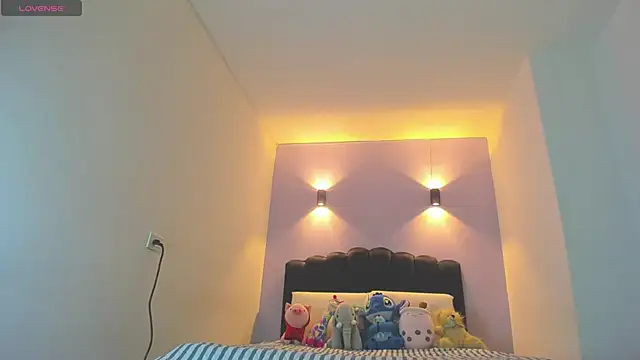 Snapshot of Sofia_Clauss_ chatting on January 2026 05:10:02 AM Sofia Clauss online show from January 2026 05:10:02 AM