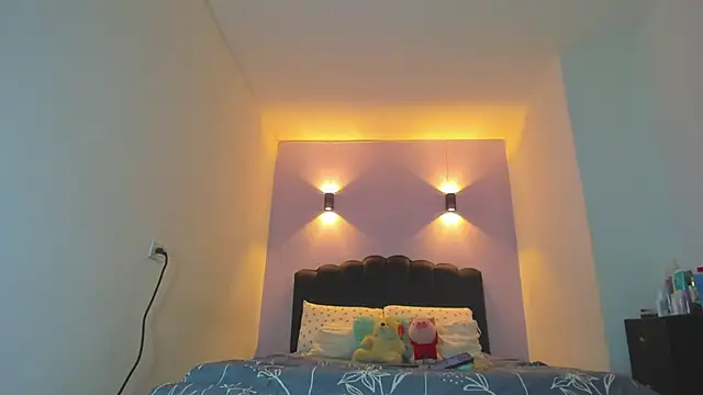 Snapshot of Sofia_Clauss_ chatting on February 2026 04:12:02 AM Sofia Clauss online show from February 2026 04:12:02 AM