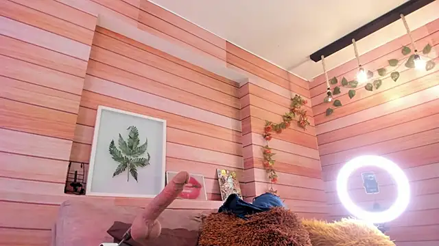 Snapshot of Tom_cooper_ chatting on February 2025 04:56:02 PM Tom cooper online show from February 2025 04:56:02 PM